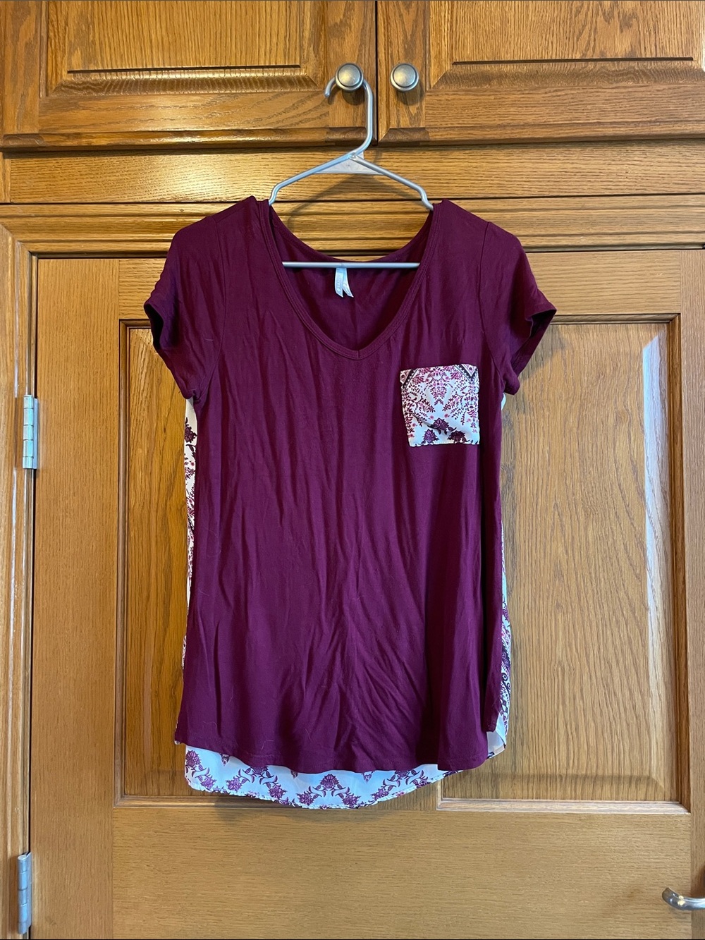 Vanity Burgundy Short Sleeve V-Neck Top with Floral Pocket